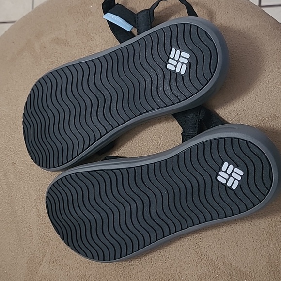 Columbia Wave Train sandals, lightweight, black, size 5 - Picture 5 of 7